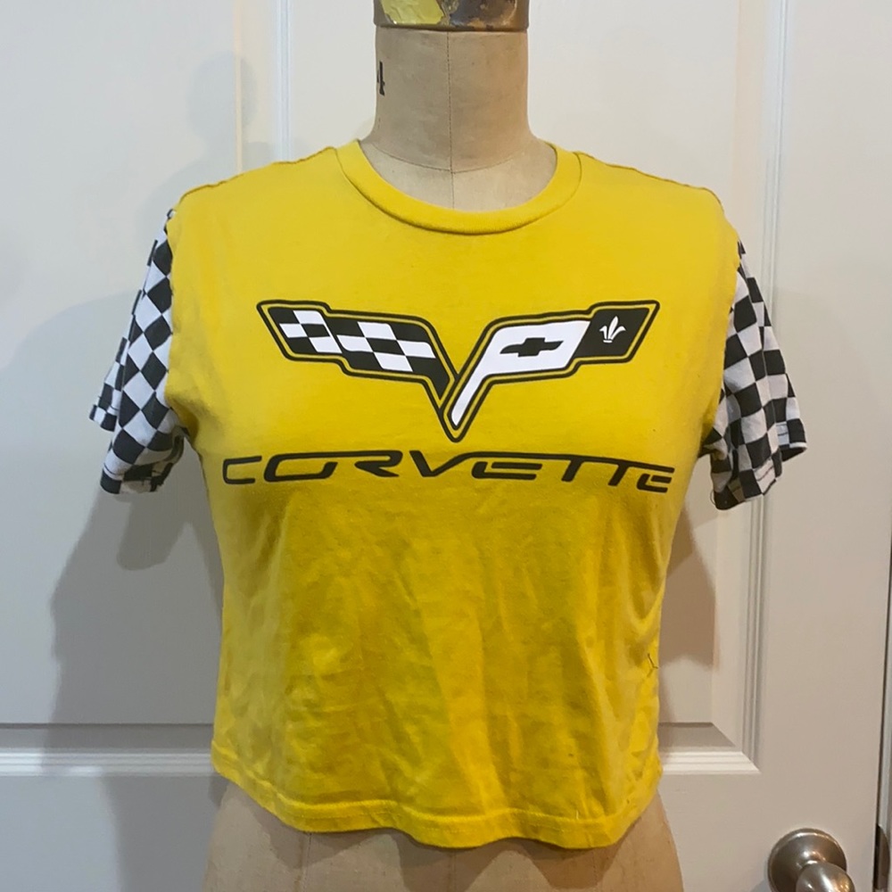 Crop top yellow corvette tee